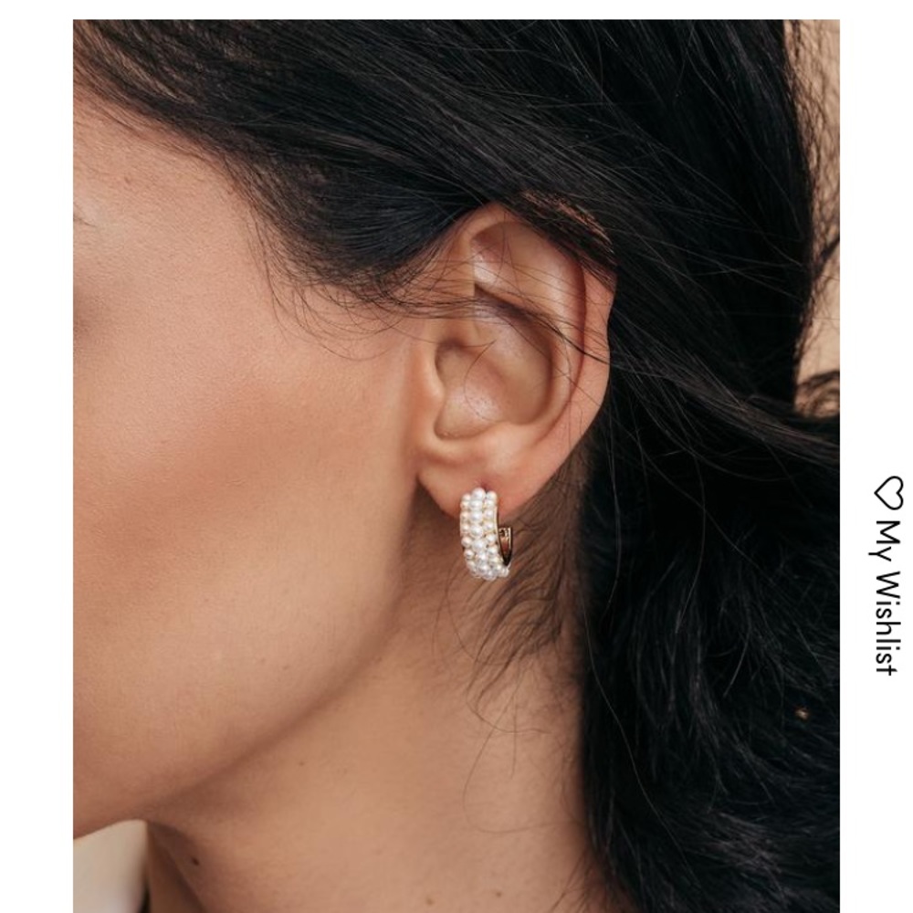 Olive and Piper Pearl Hoop Earings